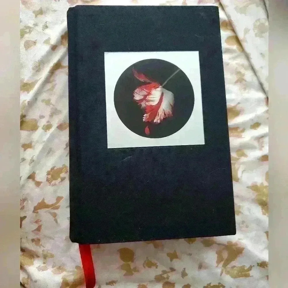 Autographed New Moon - collector's edition